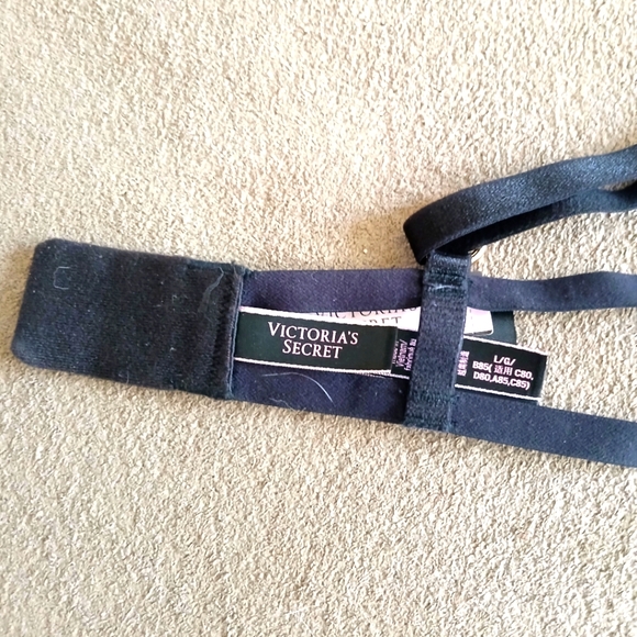 ❤️ NWT Victoria's Secret cage bra❤️ - Picture 8 of 9